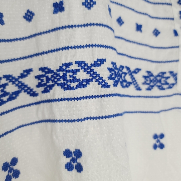 Lucky Brand Boho Blouse Top Blue and White Size S Relaxed Style - Picture 3 of 7